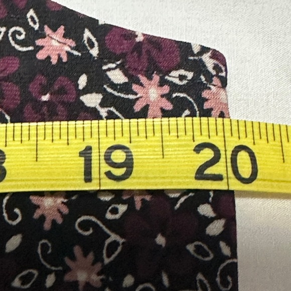 Anne Klein Pleated Floral Sleeveless Top with Zipper, Size Medium - Picture 8 of 9